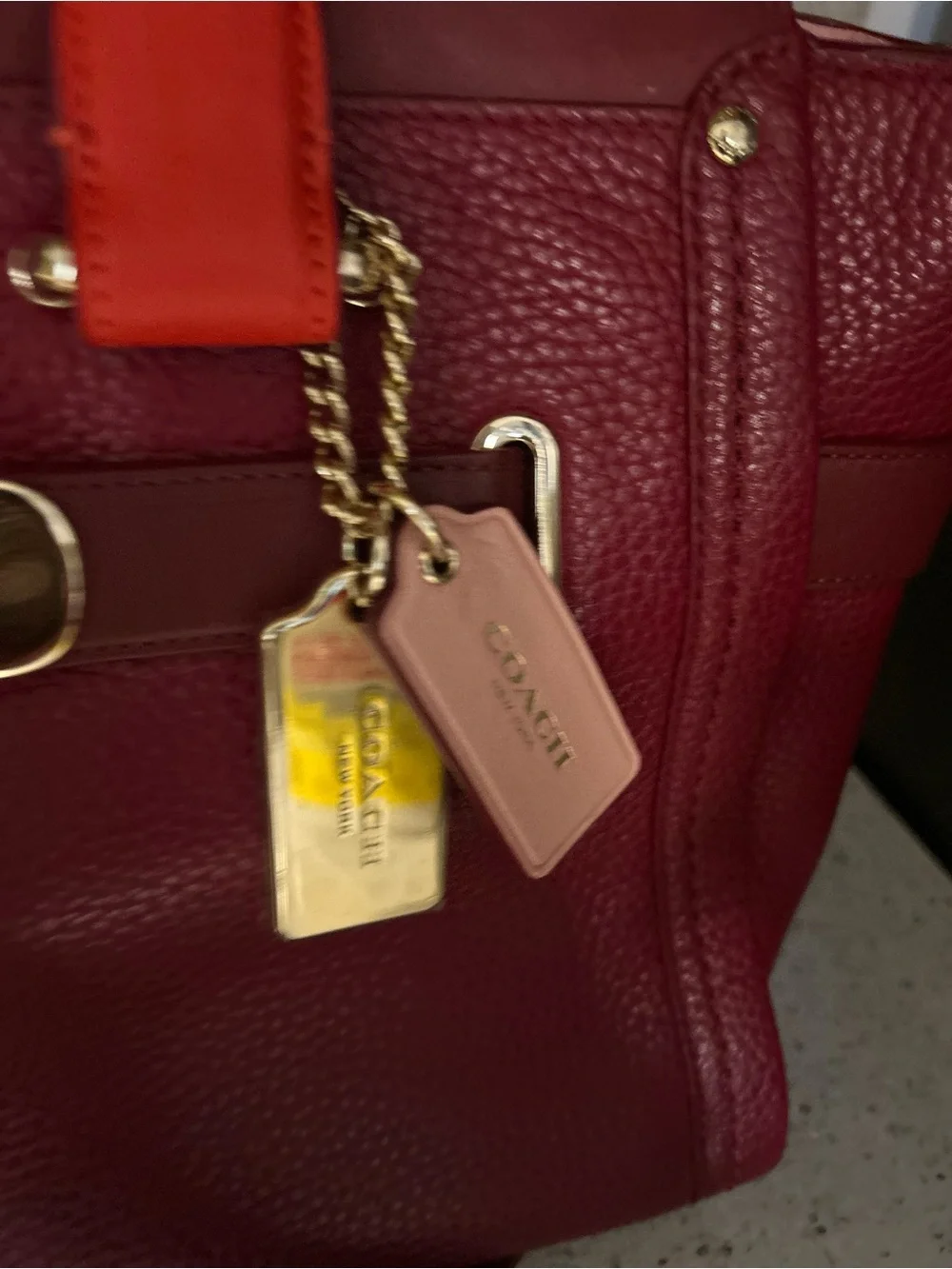 Coach Swagger 37 Colorblock - Picture 2 of 7